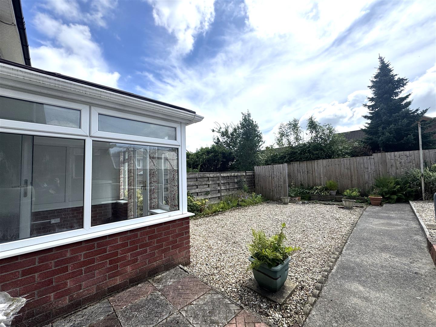 Glyncollen Drive, Ynysforgan, Swansea, SA6 6RS